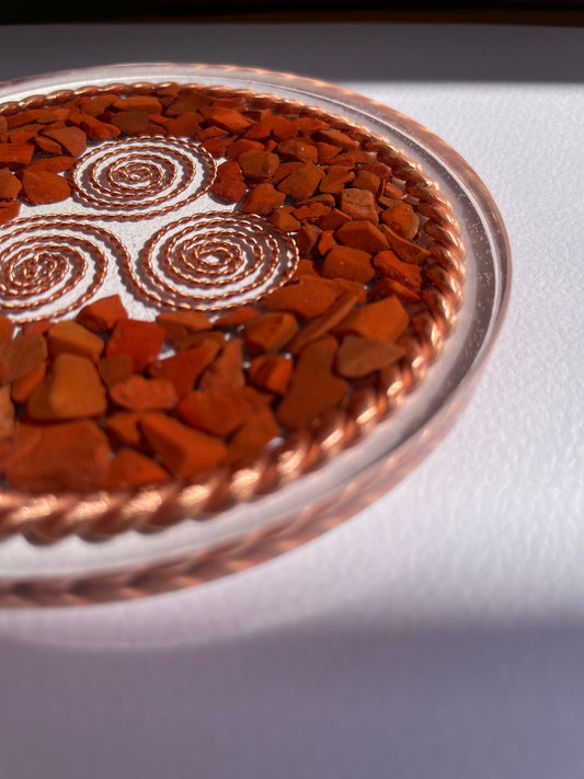 Podkładka Tensorowa Jaspis Czerwony – naturalny czerwony jaspis z Pierścieniem Tensorowym Święty Kubit