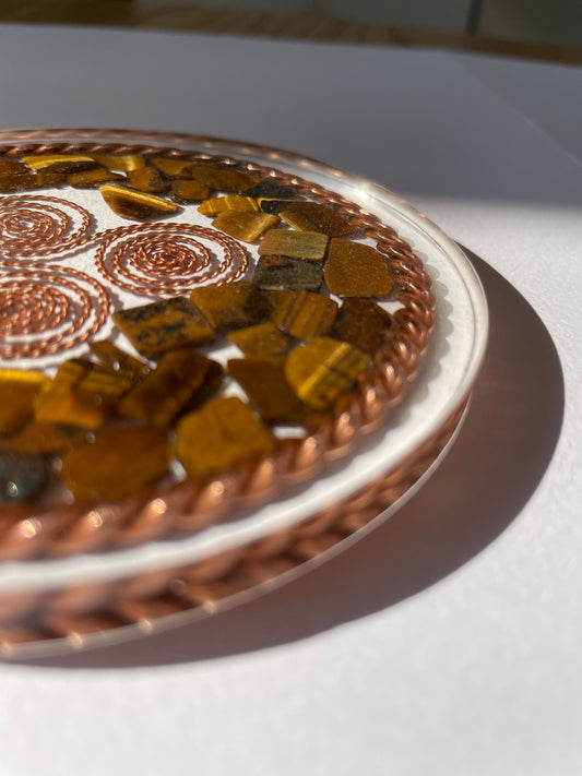 Podkładka Tensorowa Tygrysie Oko – naturalny kamień z Pierścieniem Tensorowym Święty Kubit