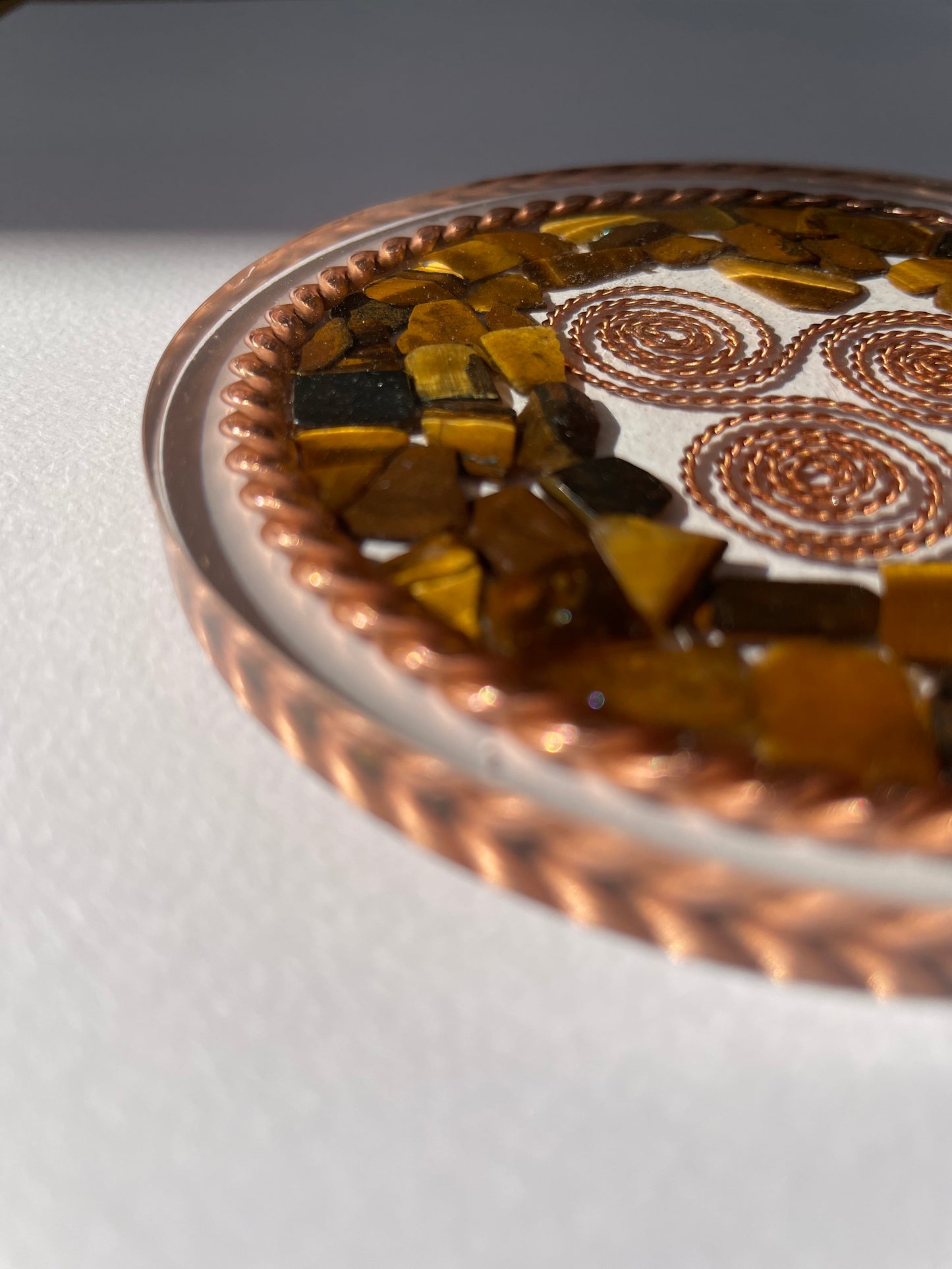 Podkładka Tensorowa Tygrysie Oko – ręcznie wykonana z naturalnego tygrysiego oka
